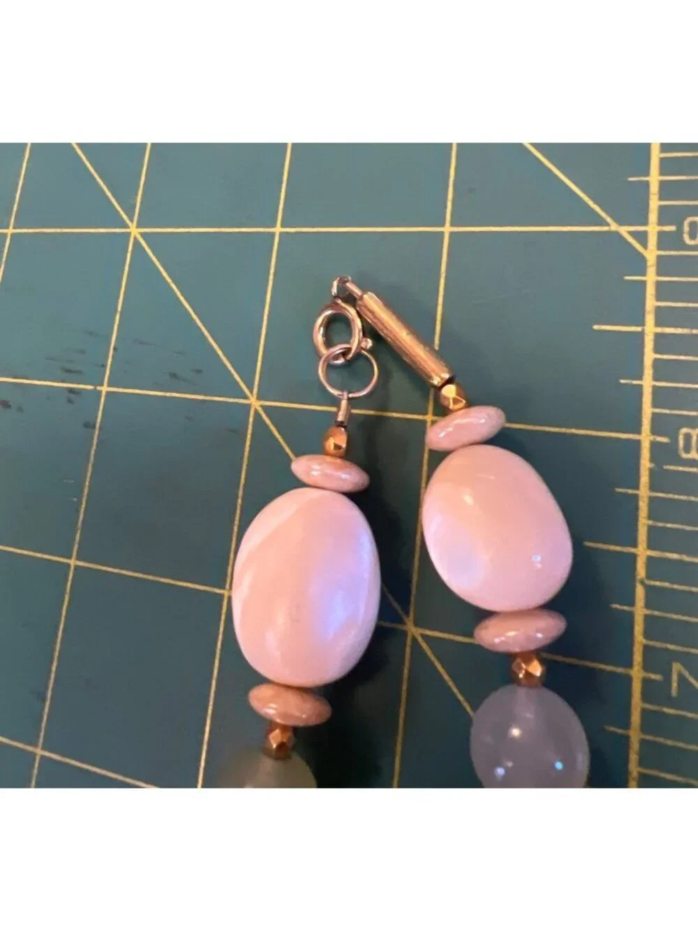 Agate Faux ?? Beaded Necklace With Gold Accents  18 Inches Long